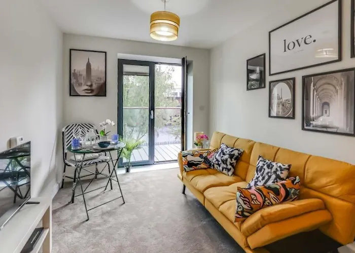 Luton Cozy & Lovely Stay For Contractors
