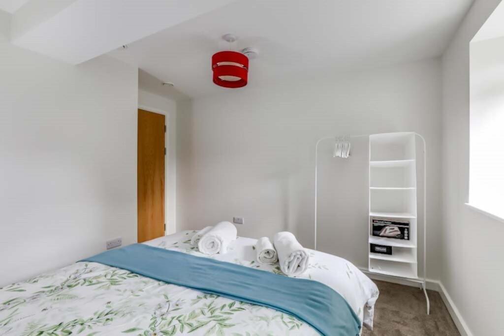 Luton Cozy & Lovely For Contractors Luton (Bedfordshire)