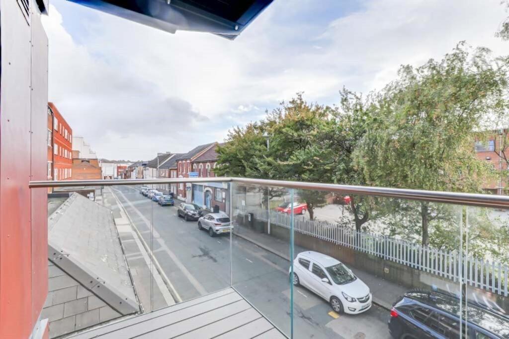 Luton Cozy & Lovely For Contractors *